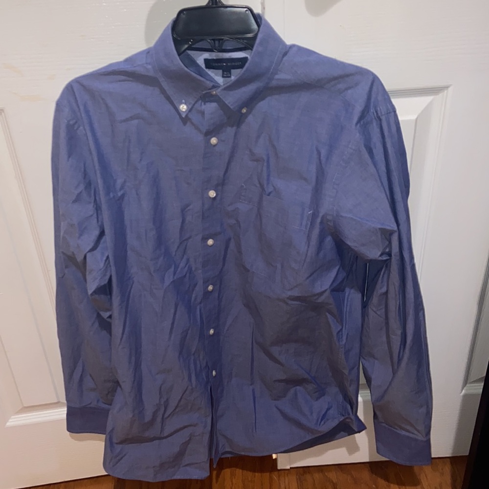Tommy Hilfiger Men’s Regular Fit Blue Long-Sleeve Button Down Dress Shirt 15.5